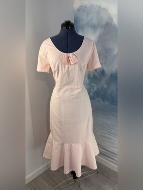 Soft Pink Scoop-Neck Midi Dress with Front Bow #373